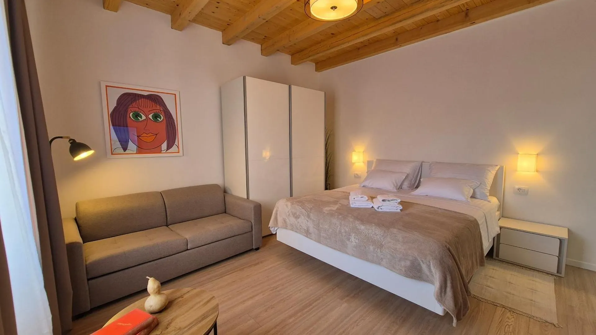 Brand-New Apartment Near The Beach Kastela