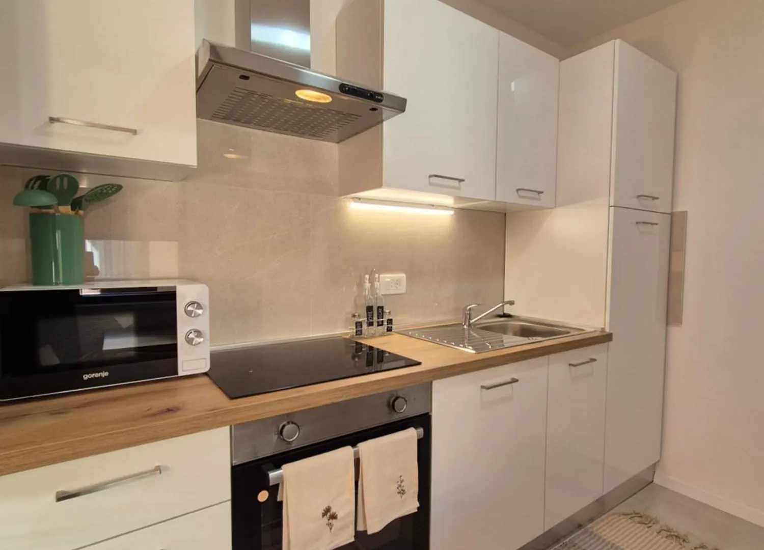 Brand-New Apartment Near The Beach Kastela 0*,  Croatia