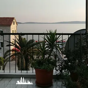 Nina Riva Kaštela